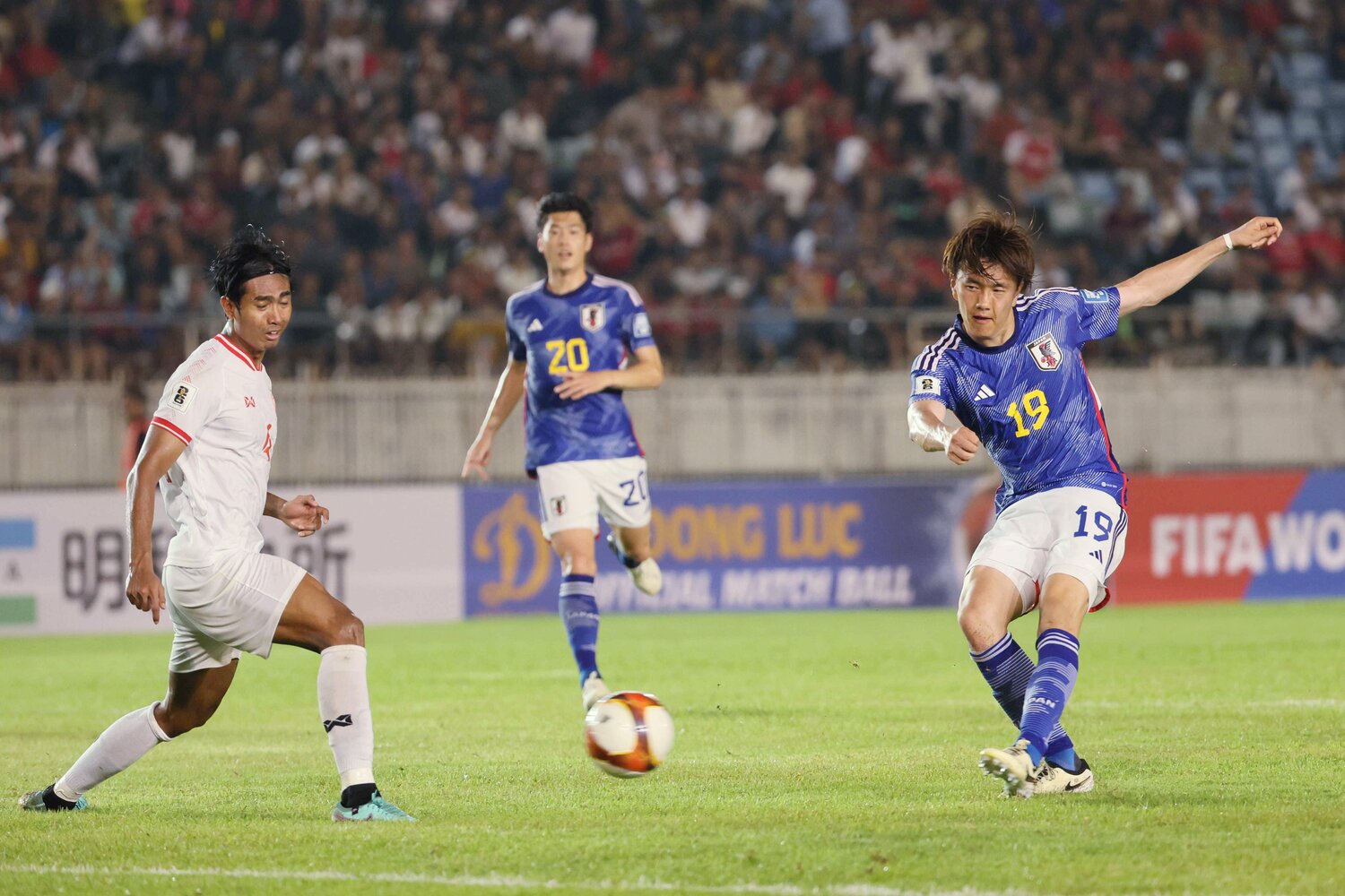 スタメンに抜擢されたミャンマー戦。3月の北朝鮮戦では短い出場時間に終わっていたが、今回はフル出場で2得点をマークして森保一監督にアピールした ©︎JIJI PRESS