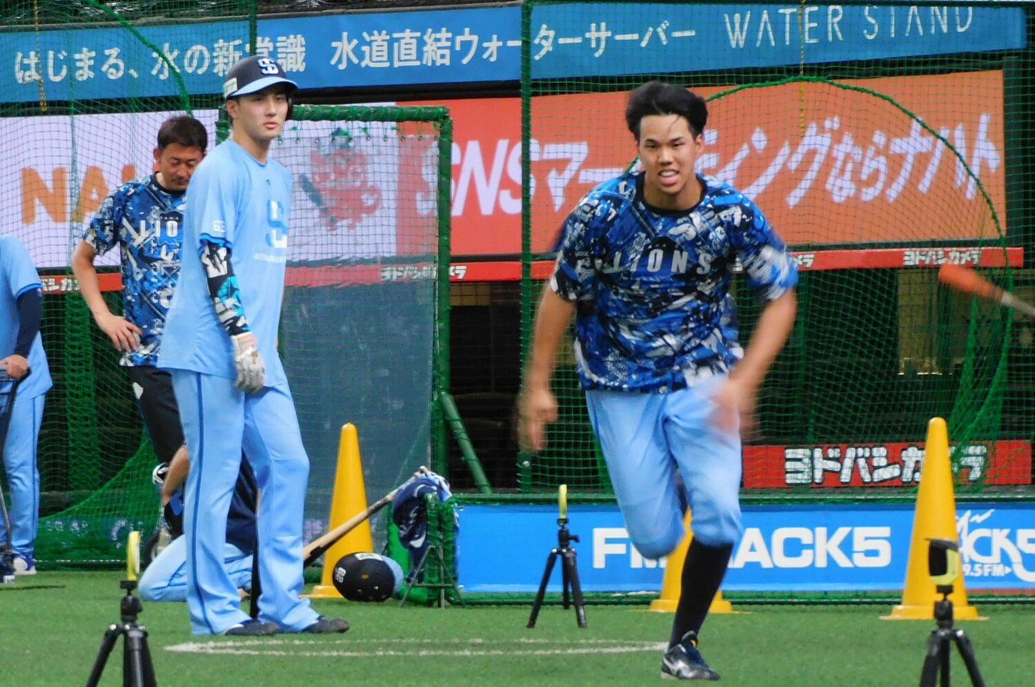 走塁練習する高松　©Number Web