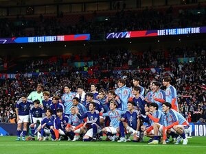 君が代後、日本代表サポの大声援がイングランド国歌でピタリと止み…「ザックにトルシエ、岡崎慎司も現場に」取材記者が鳥肌“NHKに映らない”舞台裏