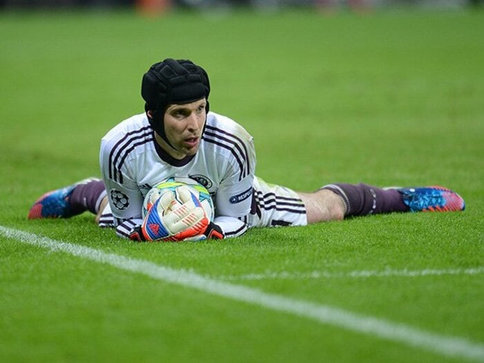 大きくて優しい守護神チェフ引退。プレミア16年目、最後に栄光を。＜Number Web＞ photograph by Getty Images