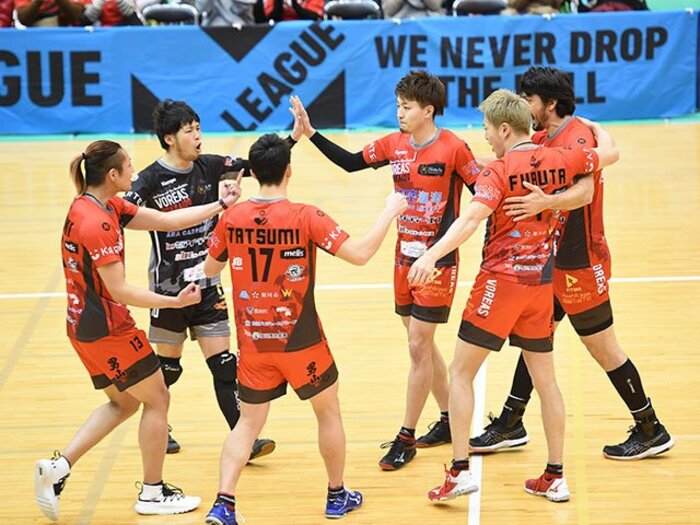 Vリーグ入替戦中止で食い違う解釈。混乱を招いた原因、Jリーグとの差。<Number Web> photograph by V.LEAGUE