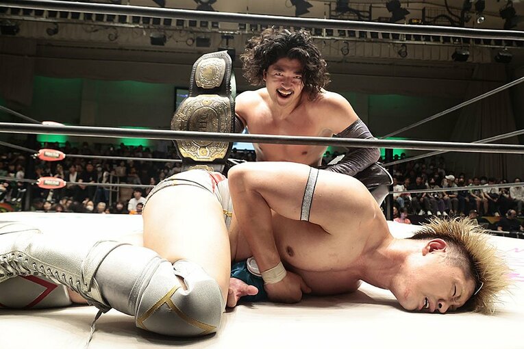 清宮を破り、史上最短キャリアでGHCヘビー級王座を獲得したOZAWA　©NOAH