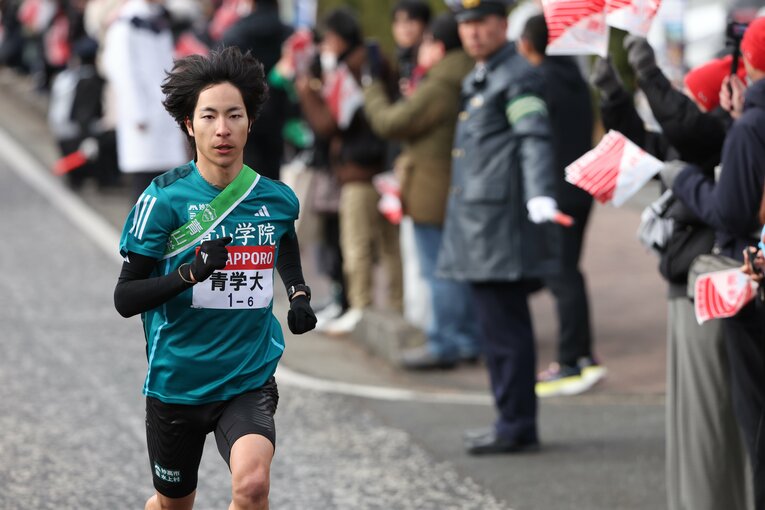 山下りで有言実行の56分台の区間新記録をマークした野村　©︎JMPA