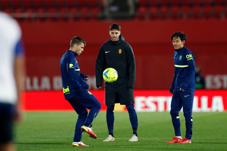 久保建英はなぜ“前節決勝点”なのに途中出場、ボールが回ってこなかったか… “試合展開と悪天候の不運”とは〈撮影者の視点〉(6)