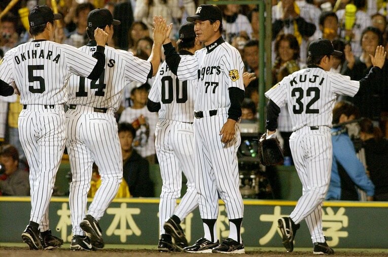 2002年から阪神の監督に就任した星野仙一。翌年には18年ぶりのリーグ優勝を果たした ©︎JIJI PRESS
