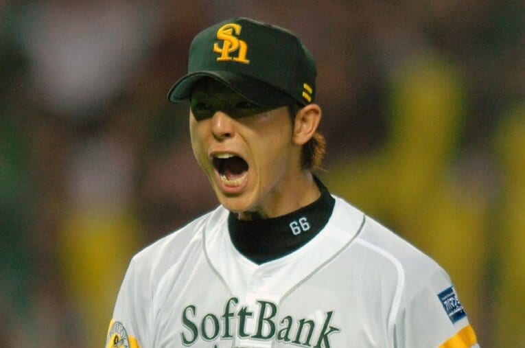 現役時代の斉藤和巳。数々の投手タイトルに加えて通算勝率.775を誇り「負けないエース」と呼ばれた ／ photograph by JIJI PRESS