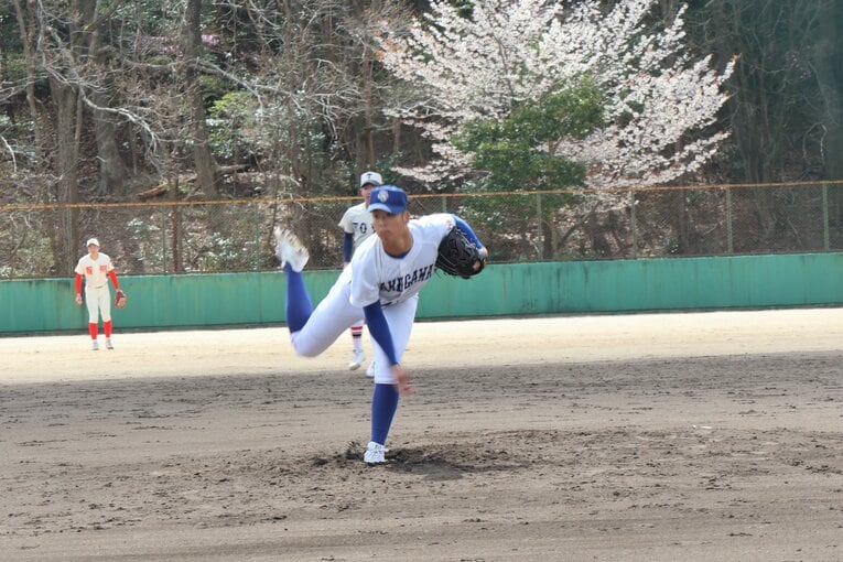 スカウトも「支配下指名濃厚」と…最速153キロ、滝川高校・新井瑛太の超豪快フォーム　©Fumi Sawai