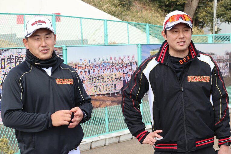 浦和学院。サラリーマン経験を持つ森監督（右）と田中部長（左） ©Yuki Kashimoto