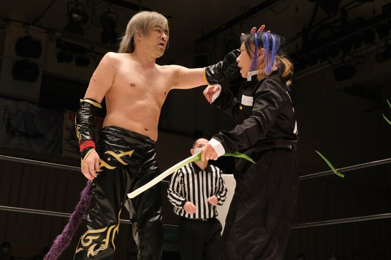 元引きこもりレスラー真琴が聖地・後楽園ホールで15周年大会「ほぼ満員なのに赤字」「強豪同期にフォール負け」でも手にした“ご褒美”(25)