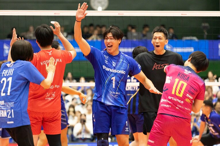 8月11日に40歳を迎えた清水邦広。引退試合には、多くの旧友たちが集まった ／ photograph by OSAKA BLUTEON