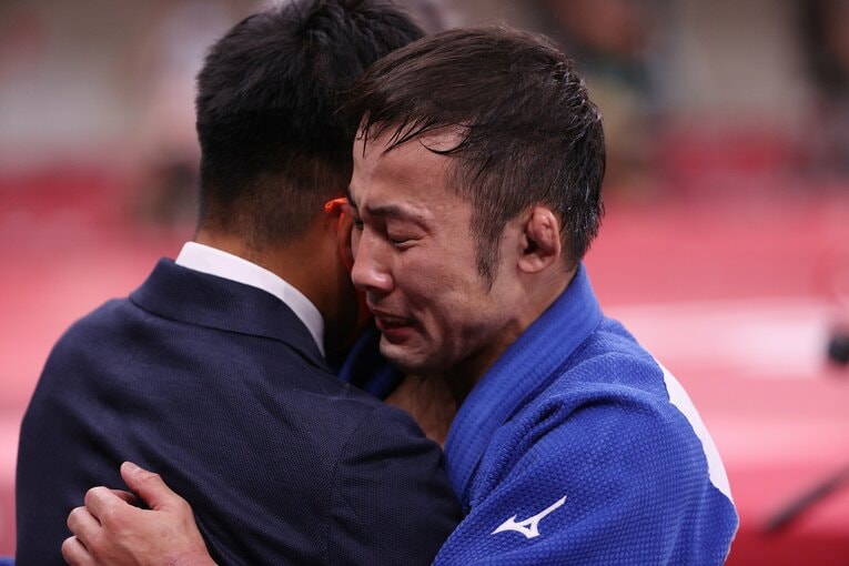 東京五輪60kg級決勝で勝利し、号泣した高藤　(C)Getty Images
