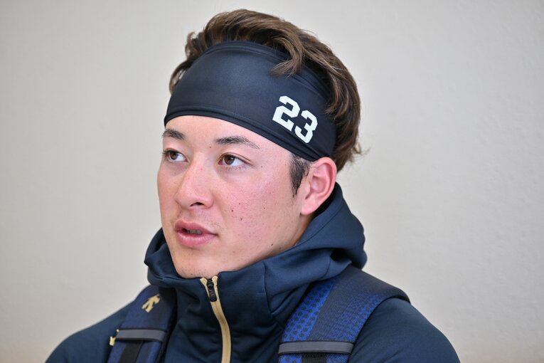 インタビューに答えたオリックス・吉田輝星　©︎Hideki Sugiyama　