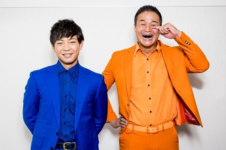 収録後にもかかわらず、いつものボリュームで取材に応じてくれたティモンディの2人。始球式の涙を表現した高岸（右）に相方・前田は苦笑い ／ photograph by Kiichi Matsumoto