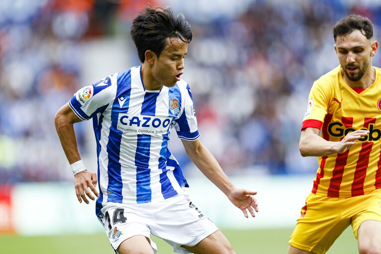 久保建英PK獲得＋シルバに絶妙アシストもドローに落胆　だが翌朝「クボ表紙の新聞」を持った地元のおじさんが…カメラマンは見た(24)