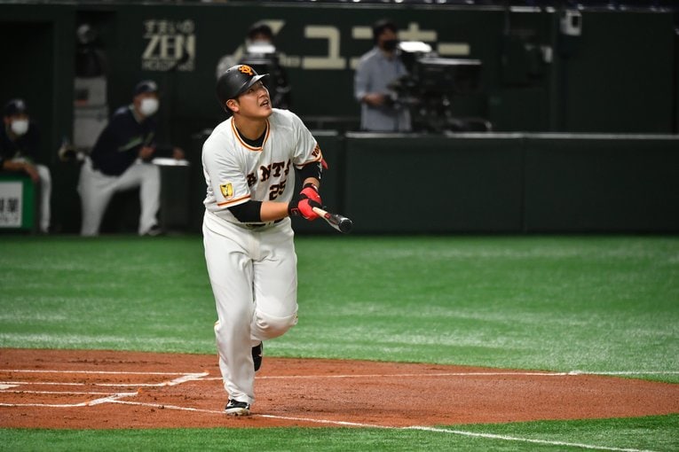 開幕直後苦しんでいた岡本も上昇気配だ©Hideki Sugiyama