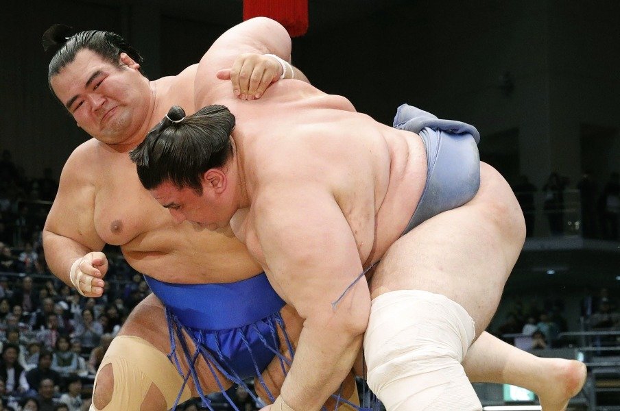 琴奨菊は相撲史に残る貴重な存在。大関陥落した力士の苦闘の歴史。<Number Web> photograph by Kyodo News