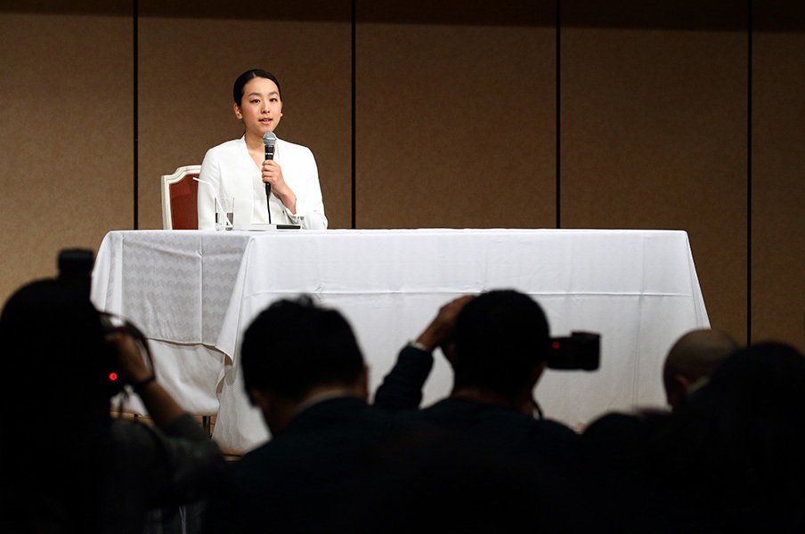 浅田真央「すべて出し尽くしてもう何も悔いはありません」“意志と努力”の21年間を語った日<Number Web> photograph by Shigeki Yamamoto