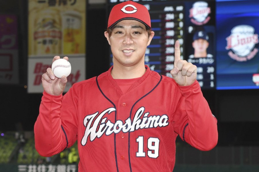 「全部、真っすぐに見えて欲しい」昨季0勝のカープ野村祐輔が130キロ台のストレートで復活できた理由<Number Web> photograph by KYODO
