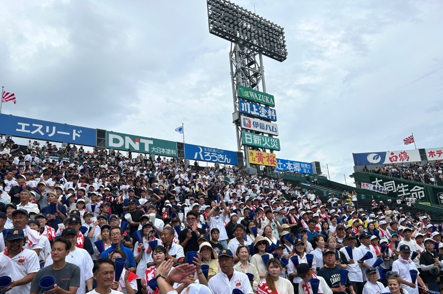 「地元出身がいない」の声に…未来富山の甲子園アルプスで聞いた“意外な本音”「若者を町で見かけるだけでうれしい」「高校の存在知らなかった」＜Number Web＞ photograph by Yukiko Umetsu
