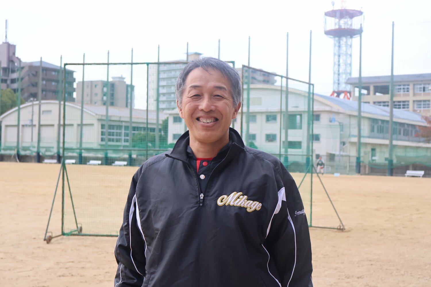 兵庫県立御影高校で野球部監督を務める今泉監督。その経歴はなかなかに異色だ ©Fumi Sawai