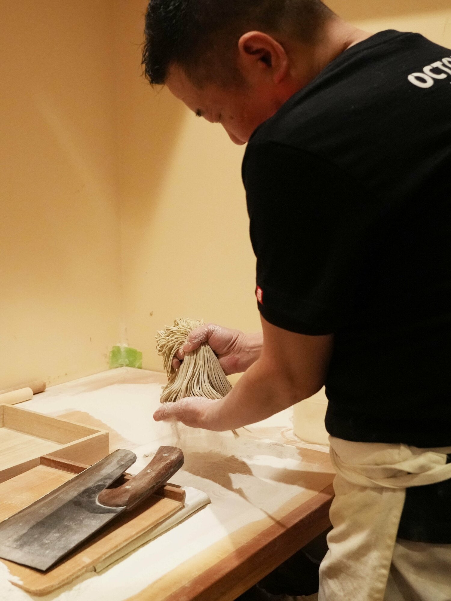 川嶌さんの手からは蕎麦への愛情が感じられる