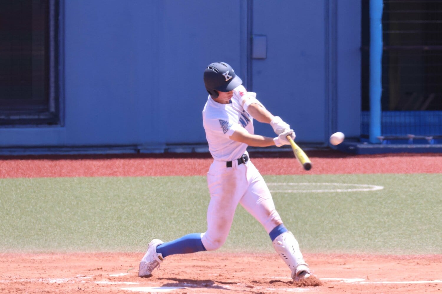 金沢高の齋藤大翔遊撃手のバッティング／チーム提供