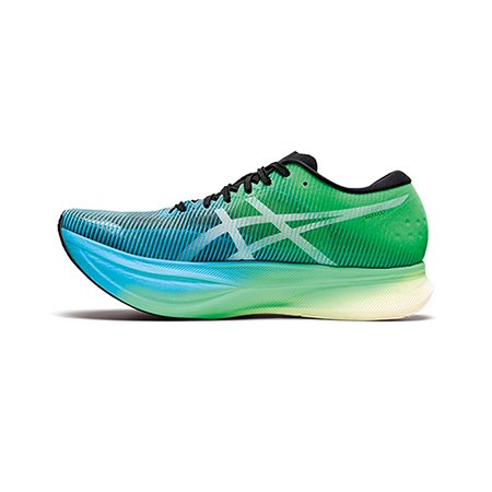 アシックス「メタスピード スカイ＋」　前作から細部の仕様を変更し、爆発的な推進力を得ることに成功。世界陸上でも多くの着用ランナーを確認できた。￥27,500（税込）