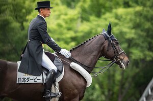 【感動】18着に負けたダービーの誘導馬に。 サクセスブロッケンが遂に叶えた夢。