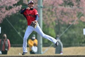 【衝撃の逸話】顔面直撃でも血だらけノック続行…源田壮亮のスゴすぎるド根性っぷり「普通の子ならすぐ歯医者に」“たまらん守備”の原点