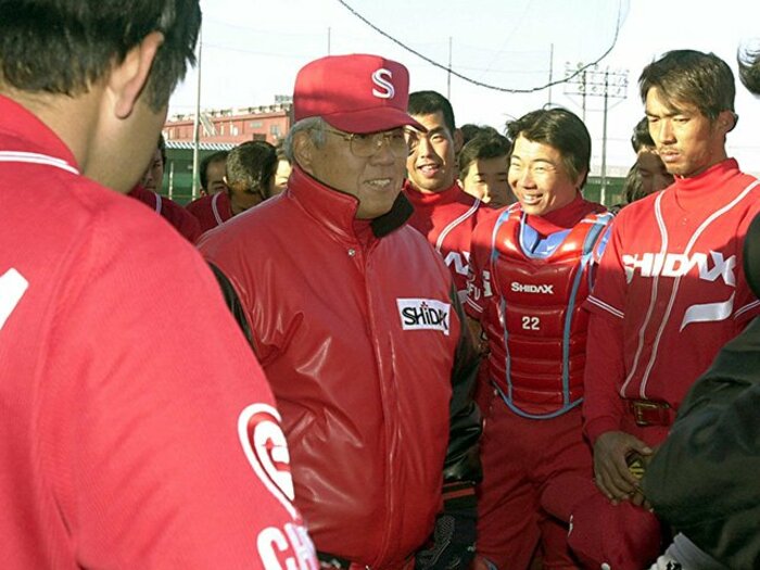 【命日】野村克也が最も悔やんだ試合 シダックス時代の“野間口続投”「あの時、馬鹿なことを思わなければ…」<Number Web> photograph by Sankei Shimbun