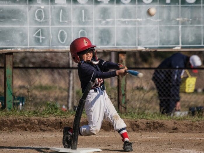 少年野球で1本4万円もする「飛ぶバット」はアリか？ “値段が高すぎ”中学野球では過去に禁止も…「ヒット1本1000円なら悪くない」の声＜Number Web＞ photograph by Getty Images