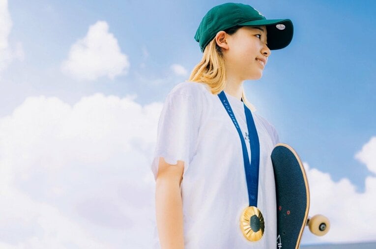 パリ五輪女子スケートボードで金メダルに輝いた吉沢恋（14歳）。日本帰国後に幼少期から滑っていた原点の地で初めてのオリンピックについて語ってくれた ／ photograph by Kiichi Matsumoto
