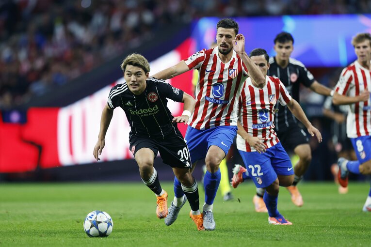 「ドウアンを撮りに来たんだろ？」CL大量失点に少しイラ立った後のブラジル撃破「僕がWBにいたままで」万能の日本代表MF堂安律は欧州でも評判(6)