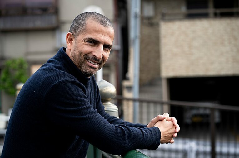 中田と共に戦ったパルマ時代や日本と対戦したブラジルW杯のエピソードを語ってくれたサブリ・ラムシ氏。 ／ photograph by Yuki Suenaga