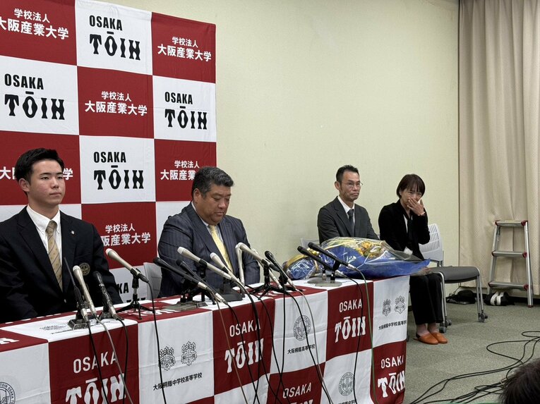 指名された森の記者会見 ©Yuji Yanagawa