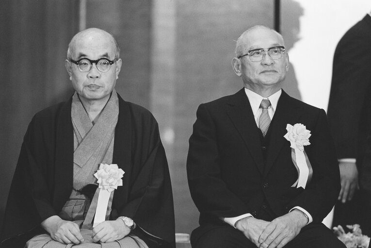 1987年、第3回東京都文化賞を受賞した大山康晴と川上哲治　©BUNGEISHUNJU