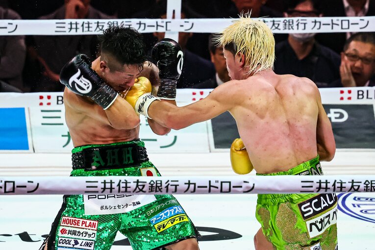 井上拓真の顔面をとらえた那須川天心の左（2枚目／2枚目） ©Susumu Nagao