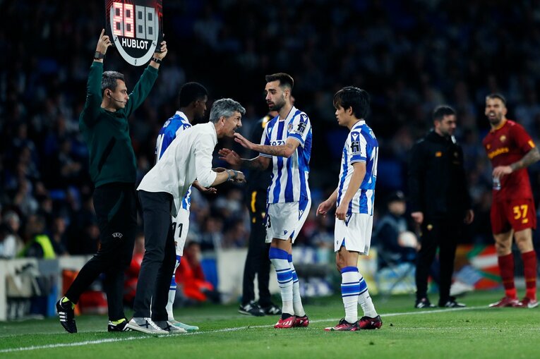 久保建英がELで味わった「先発落ち→敗退」での怒り・悲しみを撮った「タケ！と不調ソシエダサポが期待したが…」〈代表合流前にゴール〉(57)