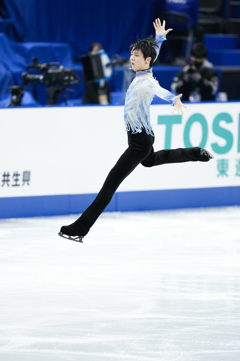 2021-2022シーズンのショートプログラム『序奏とロンド・カプリチオーソ』　©Asami Enomoto