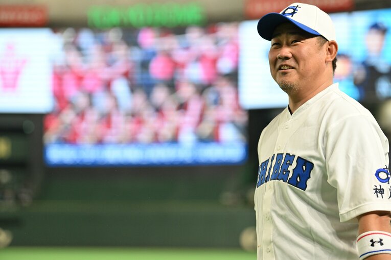 イチロー「僕がいなかったらできないから」女子高校選抜戦までの怪我とプレッシャーとの“知られざる戦い”…試合後に輝いた“49歳の笑顔”(75)