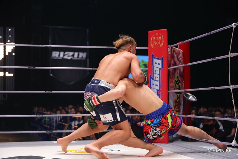 『RIZIN.42』YA-MAN vs 三浦孝太　©RIZIN FF