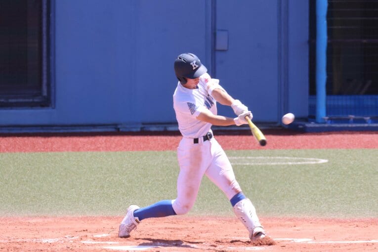 金沢高の齋藤大翔遊撃手のバッティング／チーム提供