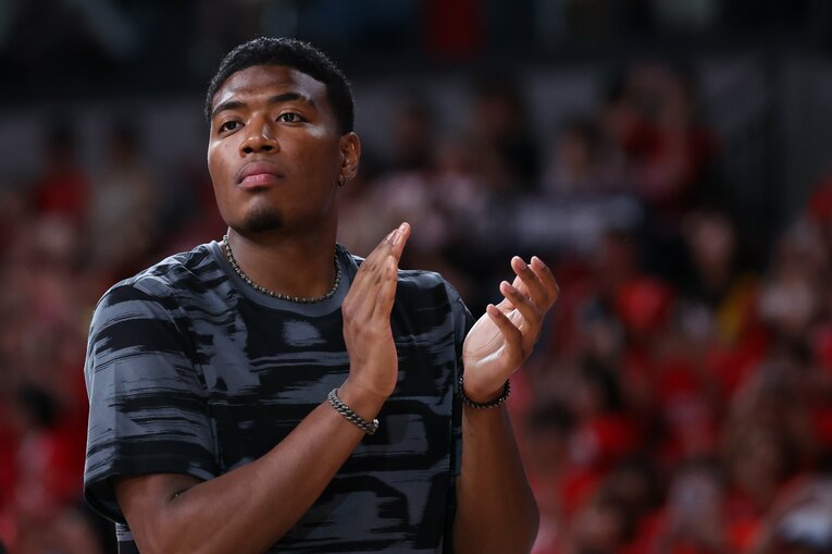 代表に合流した八村にも積極的に絡みに行った川真田　©Getty Images