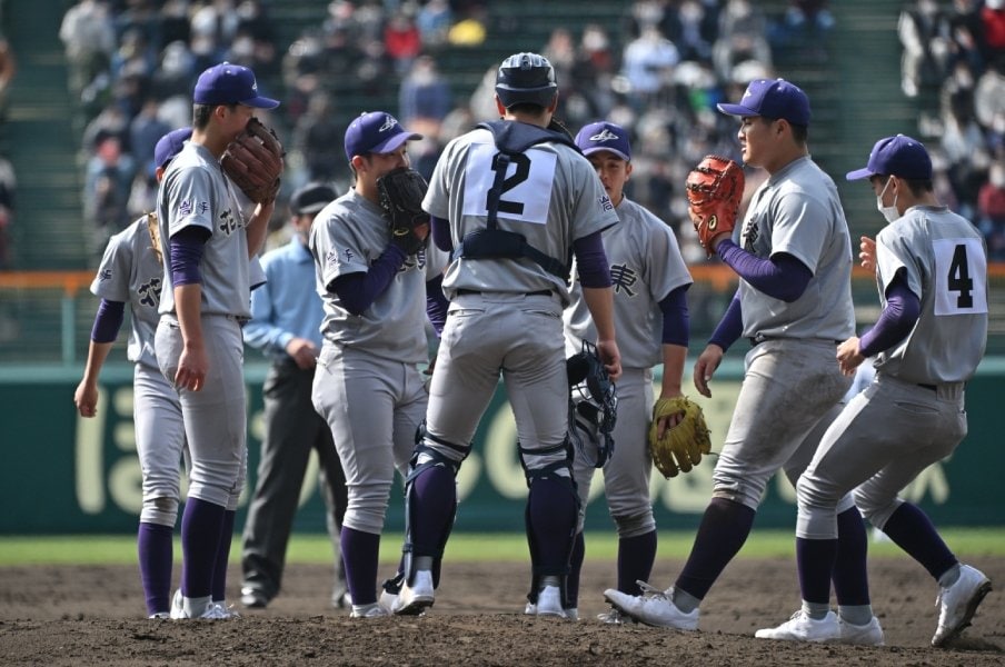 センバツ球児の 好きなプロ野球チーム に異変 ダントツだった巨人は まさかの順位 では人気1位は 40年前と今を比較 21 22 Best5 プロ野球 Number Web ナンバー