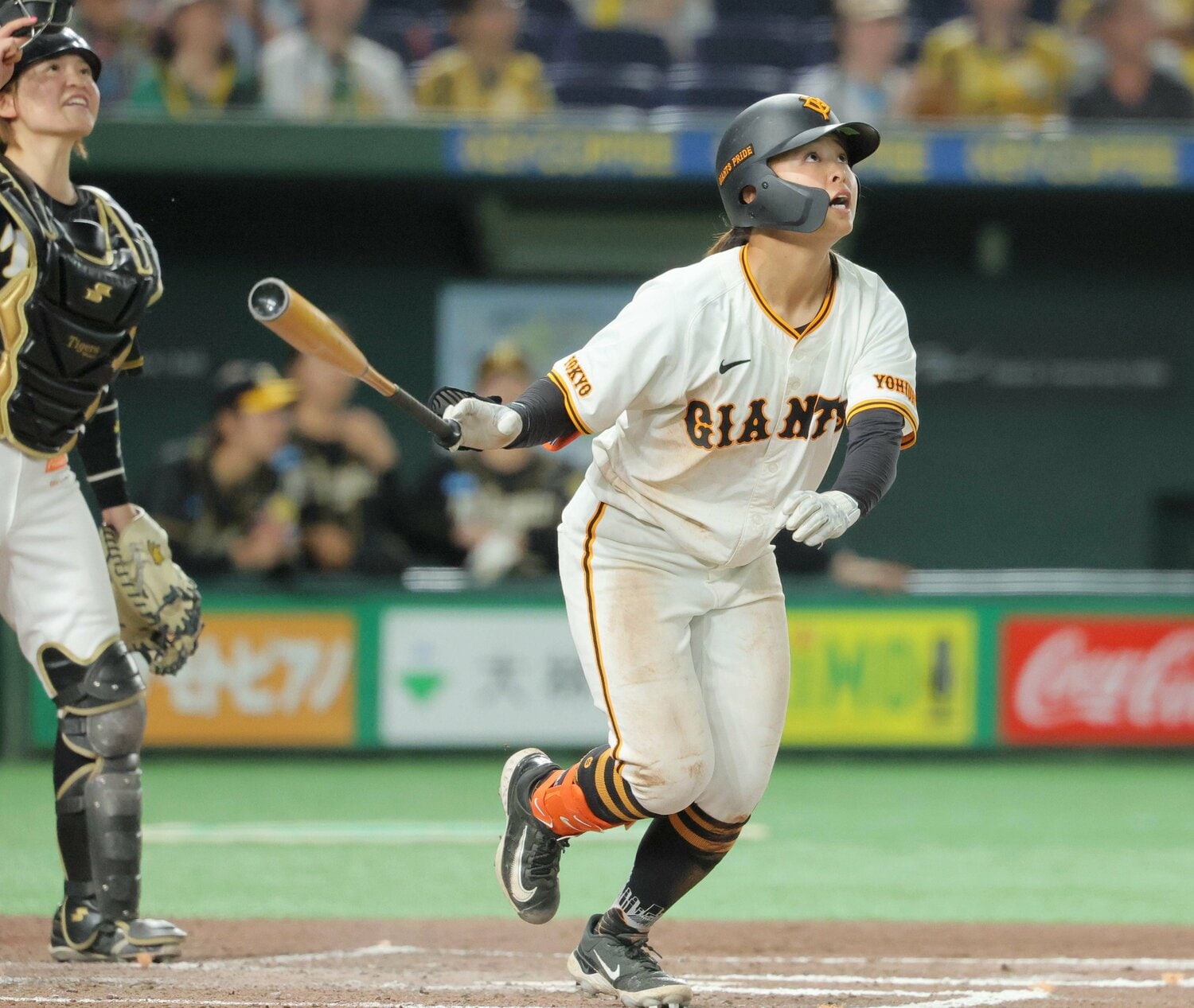 東京ドームでの阪神との交流戦でホームランを放った島野　©️AFLO