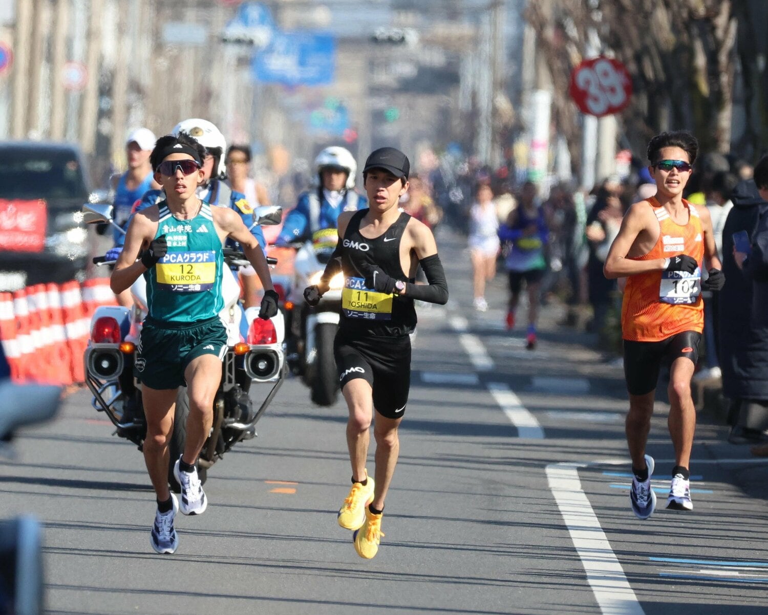 序盤は気配を消していたが、勝負どころでは一気に前に出てきた黒田　©JIJI PRESS