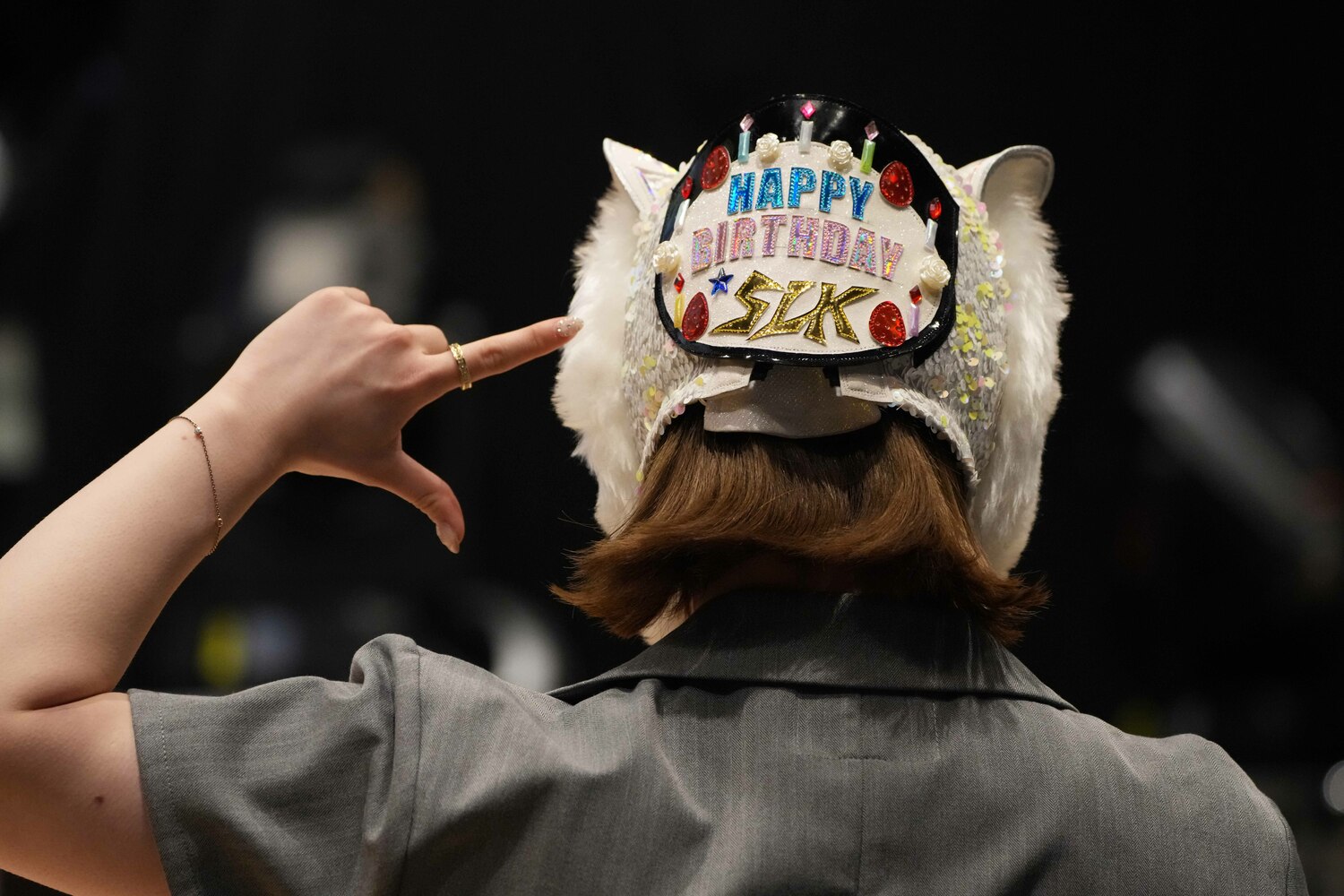 8月18日、22歳（？）の誕生日を迎えてバースデー仕様のマスクを披露するスターライト・キッド