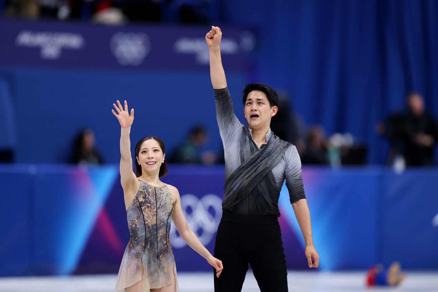 ミラノ五輪フリーで最高の笑顔を見せたりくりゅう　©AFLO