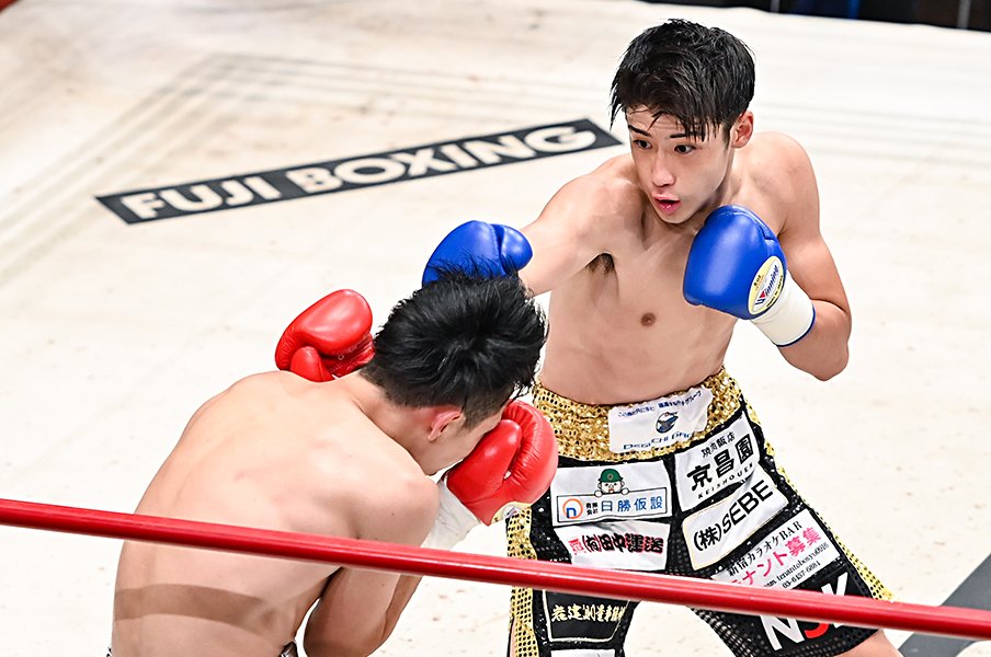 ボクシング興行再開の現状と課題。リング上は活況、経済的には……。＜Number Web＞ photograph by Hiroaki Yamaguchi