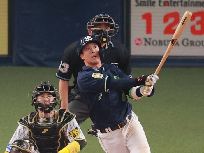 オープン戦最下位だったのに…開幕3タテのヤクルト、1年前と先発オーダー9人の平均年齢を比べてみた「去年は30.8歳、今年は？」＜Number Web＞ photograph by Sankei Shimbun